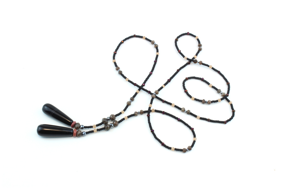 Sautoir Élégant en Pierres Naturelles