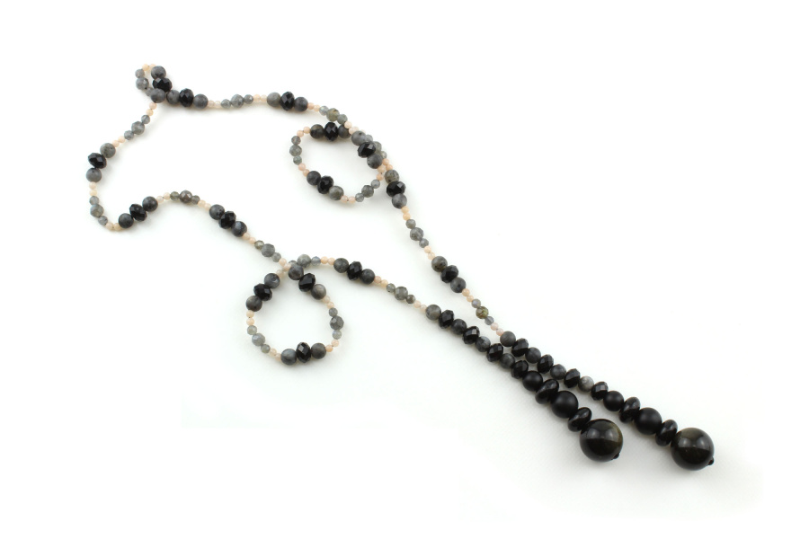 Bijou lariat Mystique en Onyx et Labradorite – Énergie Sombre et Envoûtante