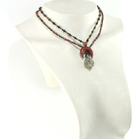 Talisman-Choker aus Pyritstein und Redheart-Holz