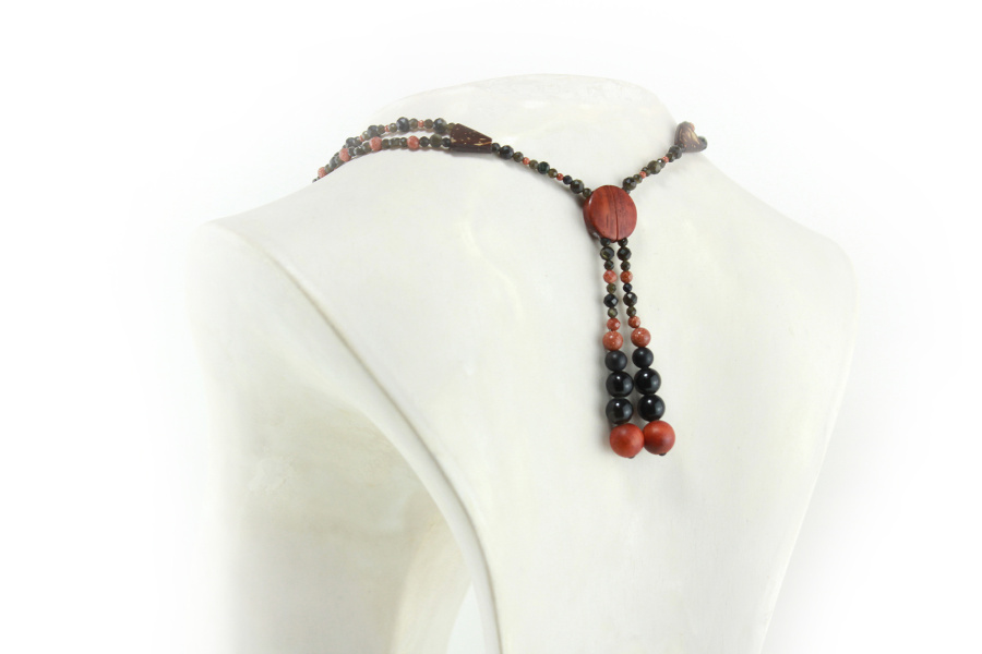 Talisman-Choker aus Pyritstein und Redheart-Holz