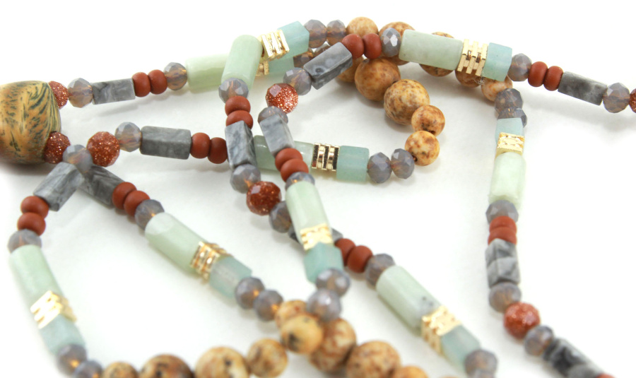 Collar gargantilla de madera de Palo Santo y Morganita