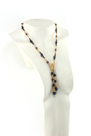 Collier cravate perles et bois