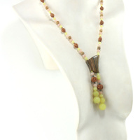 Collier en bois de Palo Santo avec perles en calcite, chic et spirituel.