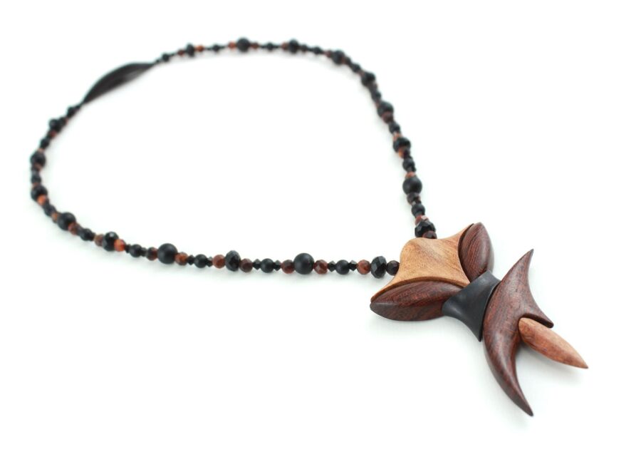 Collier design en bois exotiques & perles naturelles - Bijou unique fait main