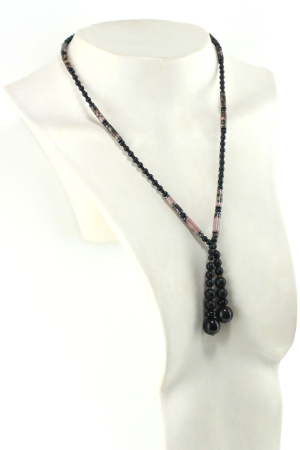 Collar de lazo místico con cuentas de rodonita natural