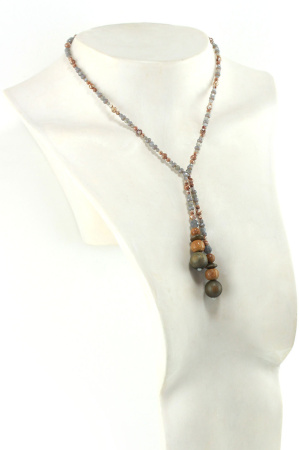 Collar tipo lazo del desierto en piedras naturales