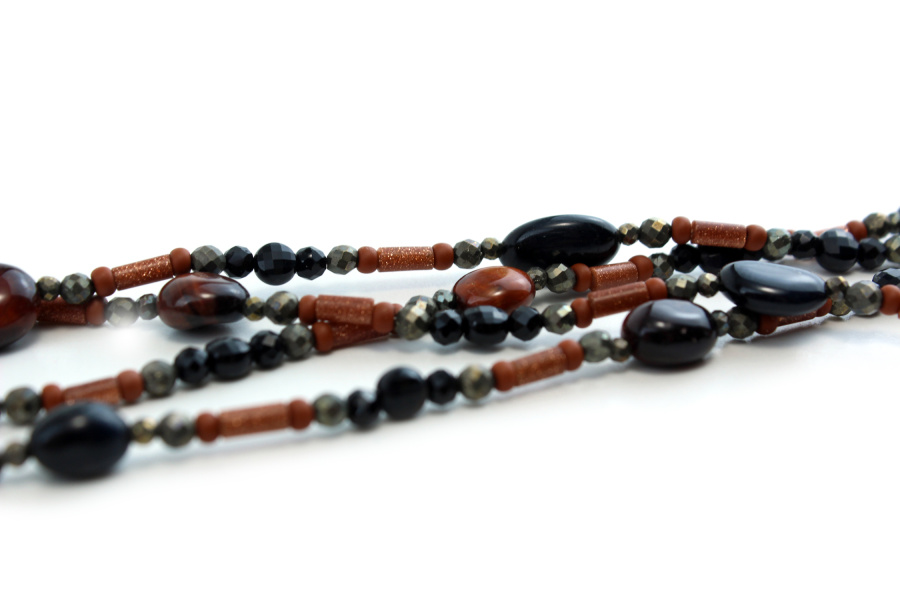 Collier lavallière ethnique en bois