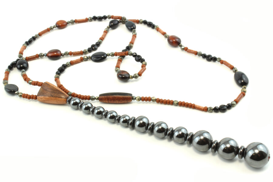 Collier lavallière ethnique en Bois exotique en perles d'Hématite