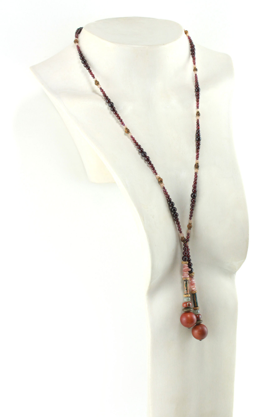 Collier rituel en perles naturelles de Grenat & Santal