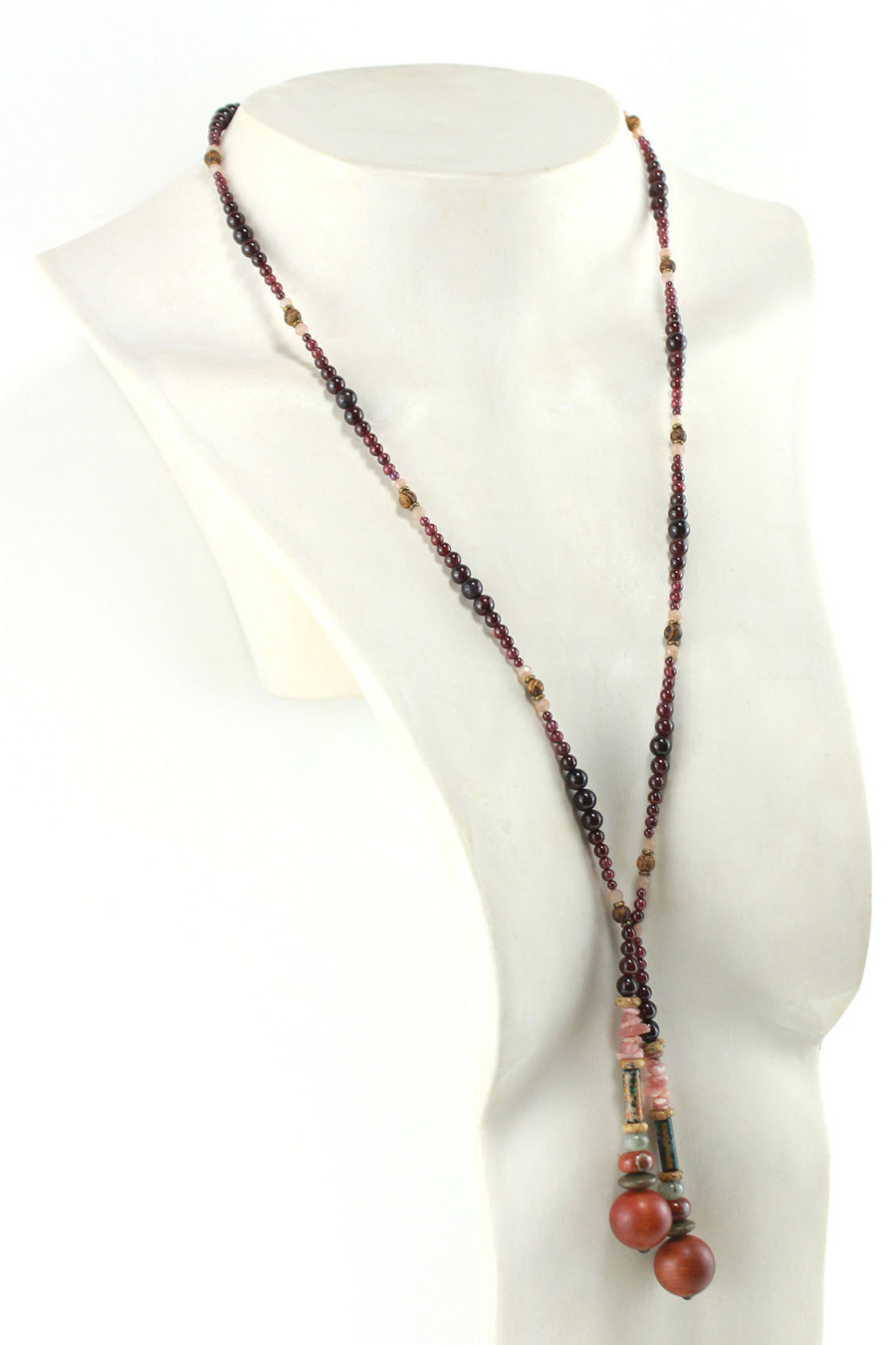 Collier rituel en perles naturelles de Grenat & Santal