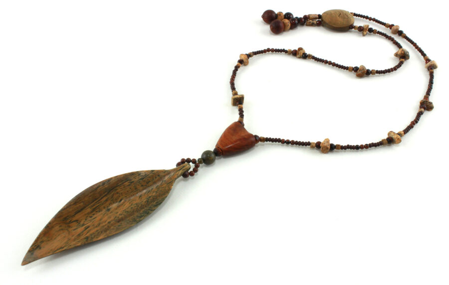Collier Feuille d'automne en bois de Palo Santo - Bijou unique fait main