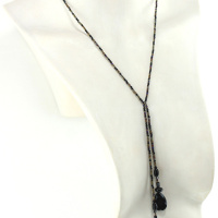 Collier lasso noir et métal en Onyx - Entre Mystère & Raffinement